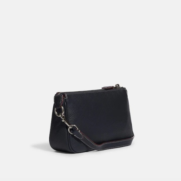 Coach x Peanuts Nolita 19 with Snoopy Let it Snow ⛄️ motif 🎁😜 - Picture 2 of 6